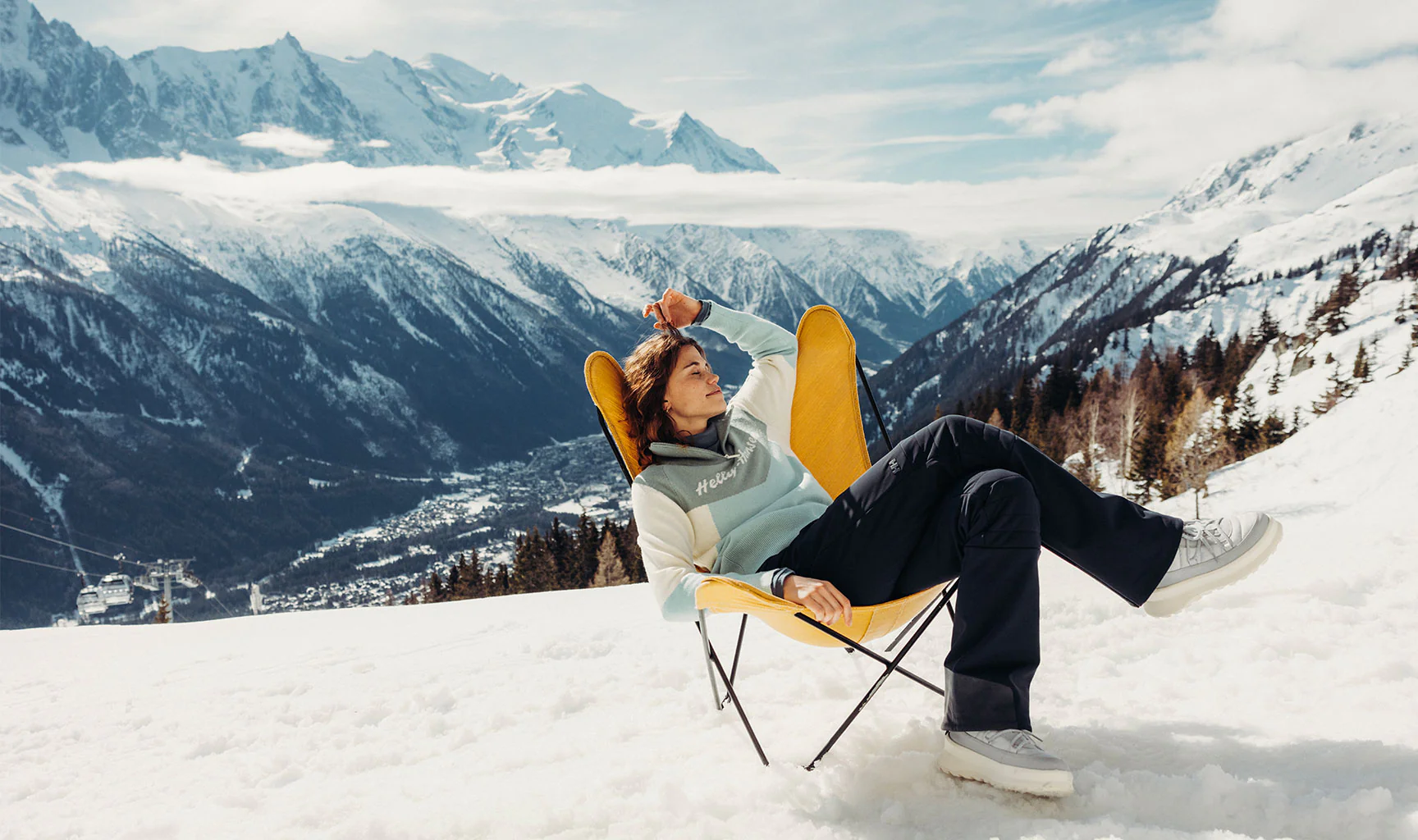 W APRES KNITTED SWEATER, Barely Blue - Image 7